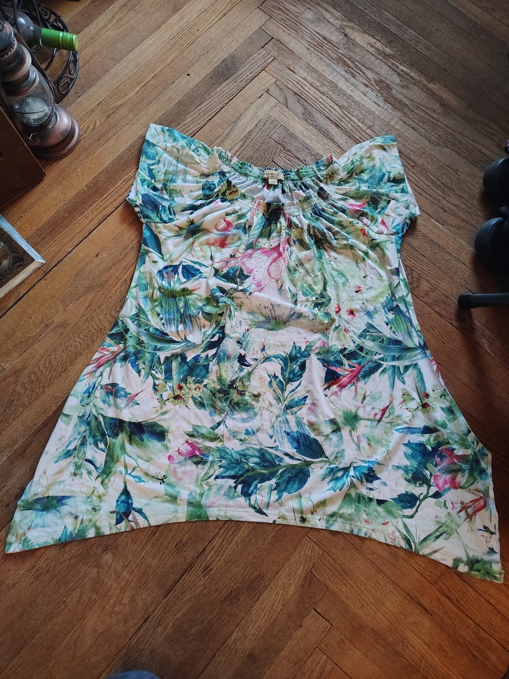 ONE WORLD Tropical Off-Shoulder Asymmetrical Blouse in White, Green and Blue